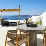 U & Me Hotel