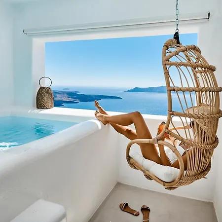 Hotel U & Me Fira (Santorini)