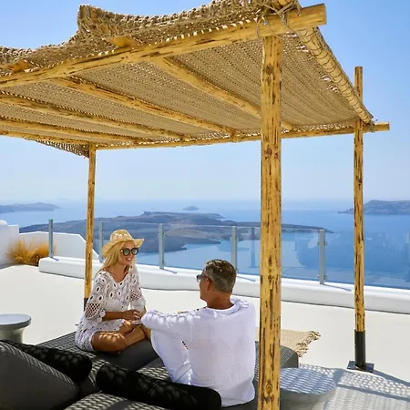 U & Me * Fira (Santorini)