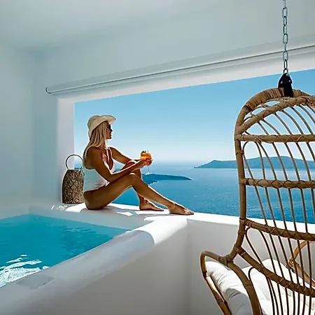 U & Me Fira (Santorini)