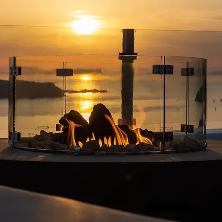 Hotel U & Me