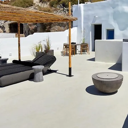 U & Me サントリーニ