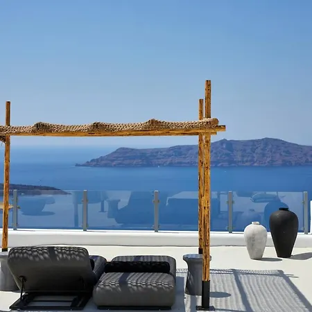 U & Me サントリーニ