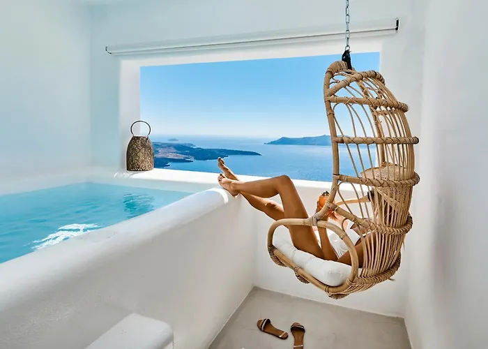 Hotel U & Me Fira (Santorini)