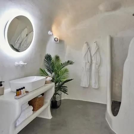 U & Me Hotel