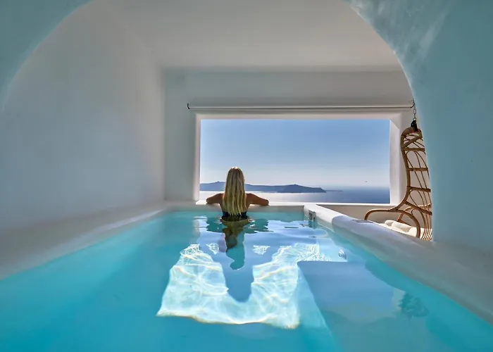 U & Me * Fira (Santorini)