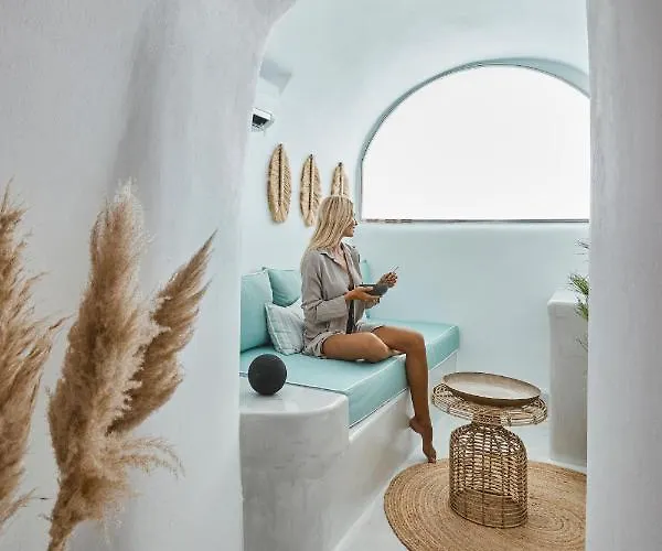 U & Me * Fira (Santorini)